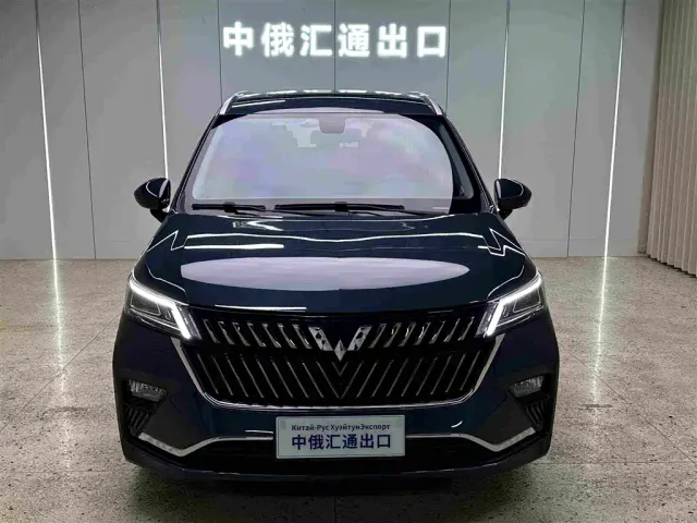 Wuling Jiachen — Фото автомобиля 3