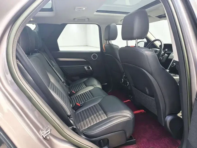 Land Rover Discovery — Фото автомобиля 5