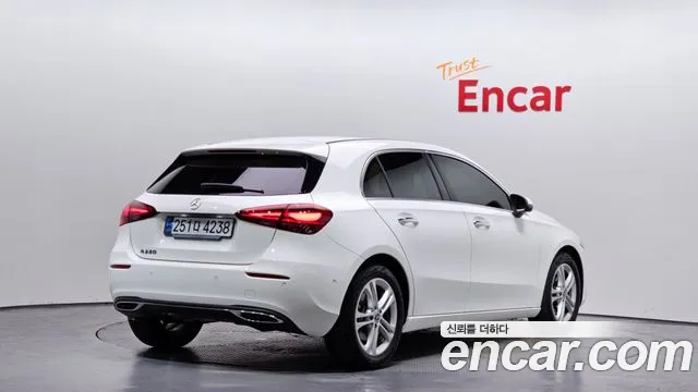 Mercedes-Benz A-Class — Фото автомобиля 2