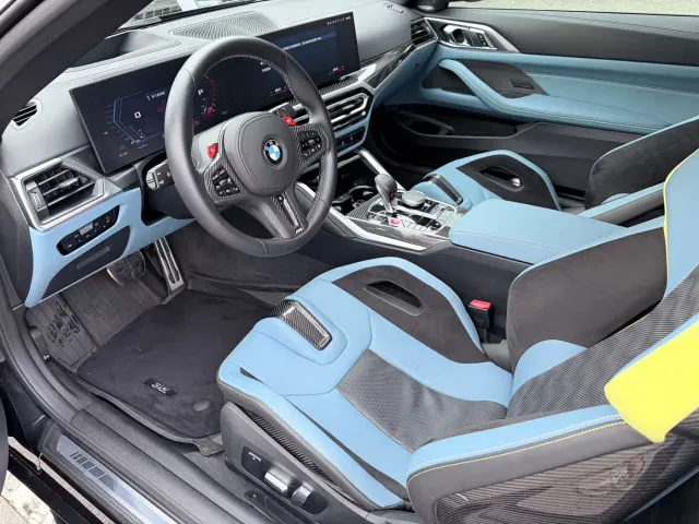 BMW M4 — Фото автомобиля 4