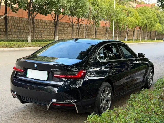 BMW i3 — Фото автомобиля 6