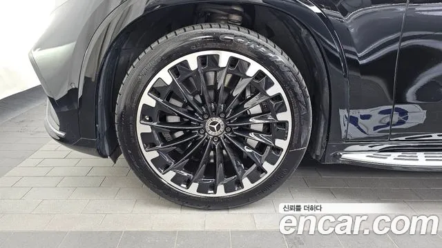 Mercedes-Benz EQS — Фото автомобиля 3