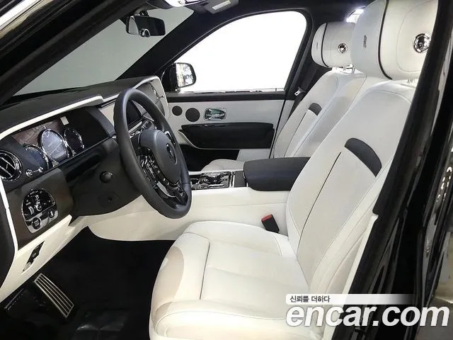 Rolls-Royce Cullinan — Фото автомобиля 5
