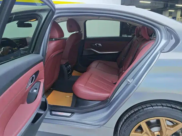 BMW i3 — Фото автомобиля 11