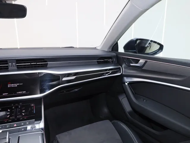 Audi A7L — Фото автомобиля 15
