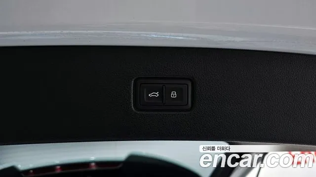 Audi Q7 55 TFSI quattro Premium — Фото автомобиля 18
