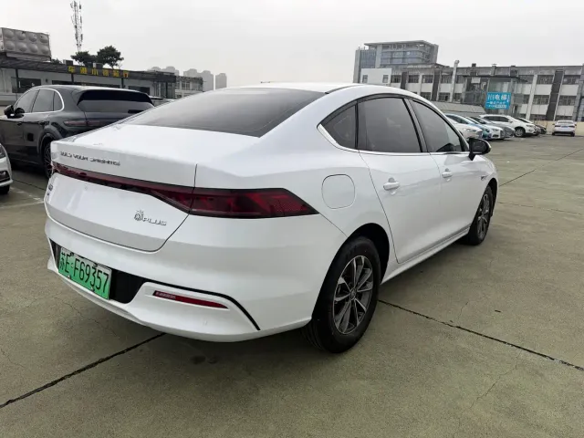 BYD Qin PLUS — Фото автомобиля 5