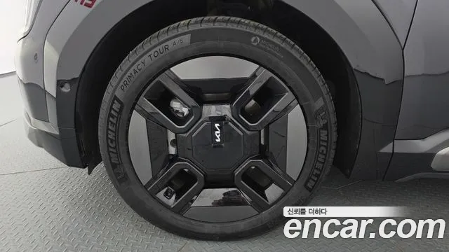 Kia EV9 — Фото автомобиля 4