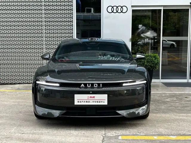 Audi E5 Sportback — Фото автомобиля 2