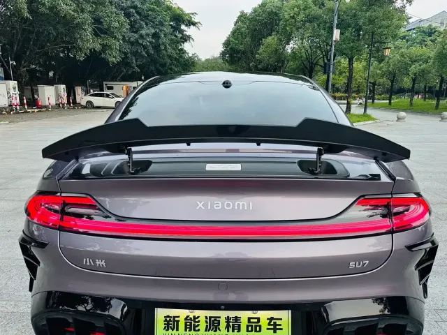 Xiaomi SU7 — Фото автомобиля 12