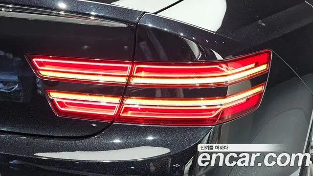 Genesis G80 RG3 — Фото автомобиля 8