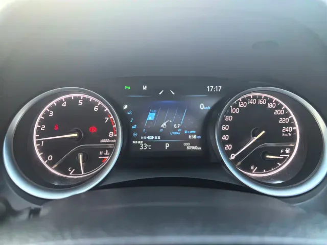 Toyota Camry — Фото автомобиля 11