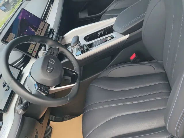 Geely Xingrui — Фото автомобиля 6