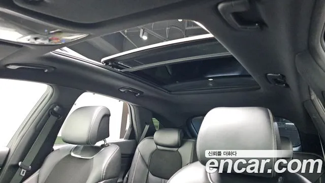 Genesis GV70 2.5T Бензин 2WD — Фото автомобиля 16