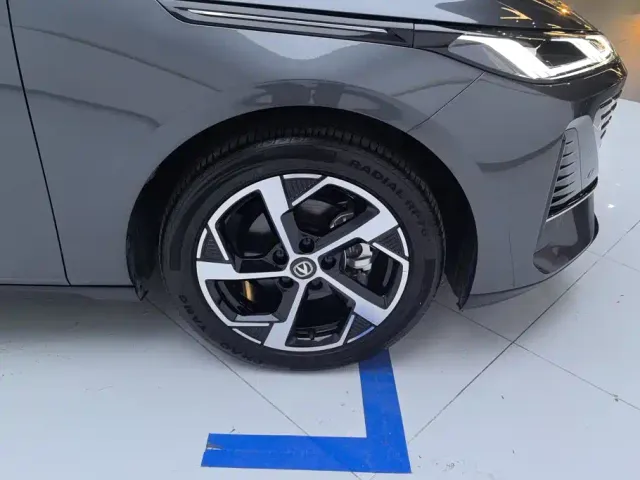 Changan Eado — Фото автомобиля 6