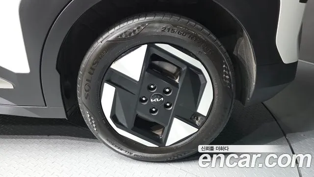 Kia EV3 — Фото автомобиля 5