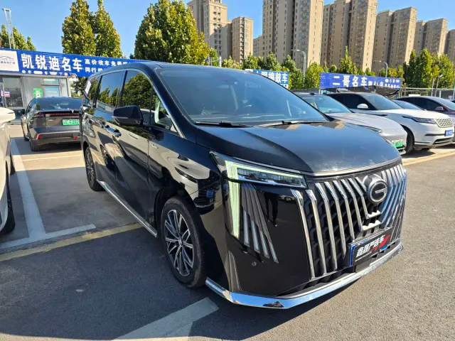 GAC Trumpchi M8 — Фото автомобиля 3