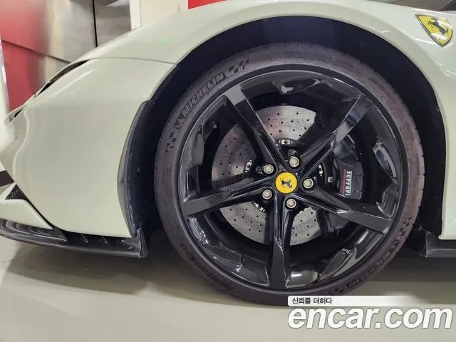 Ferrari SF90 — Фото автомобиля 20