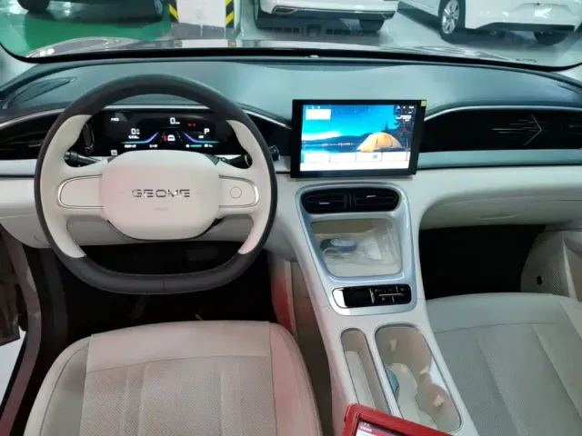 Geely Starry Wish — Фото автомобиля 9