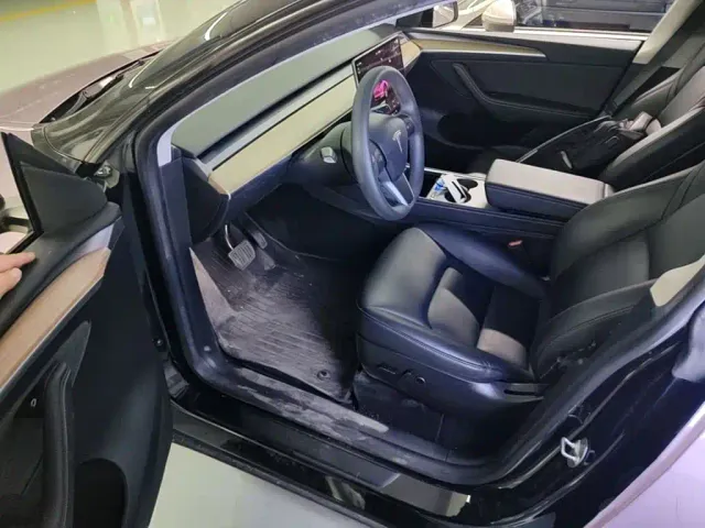 Tesla Model Y — Фото автомобиля 15