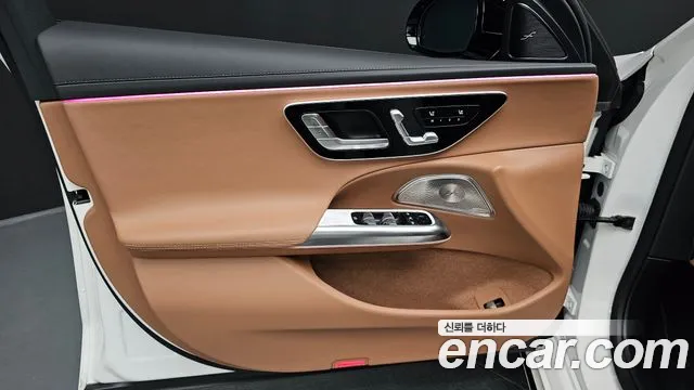 Mercedes-Benz E-Class — Фото автомобиля 21