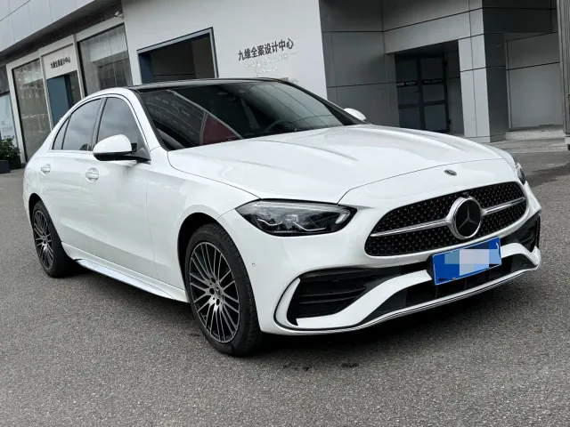 Mercedes-Benz C-Class — Фото автомобиля 3