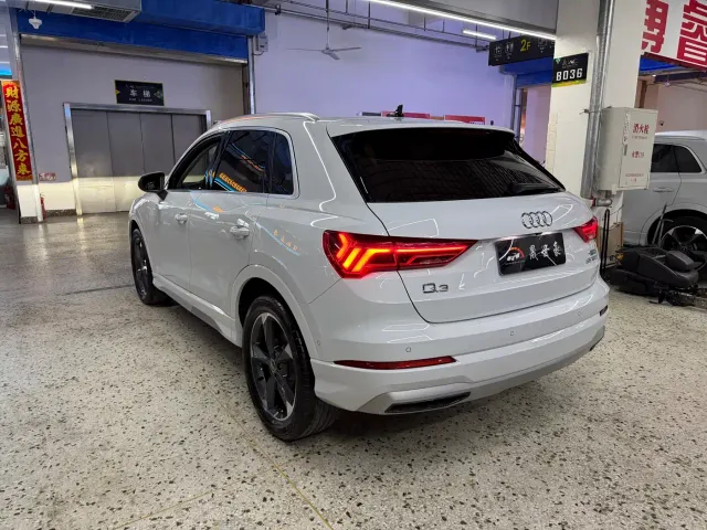 Audi Q3 — Фото автомобиля 4