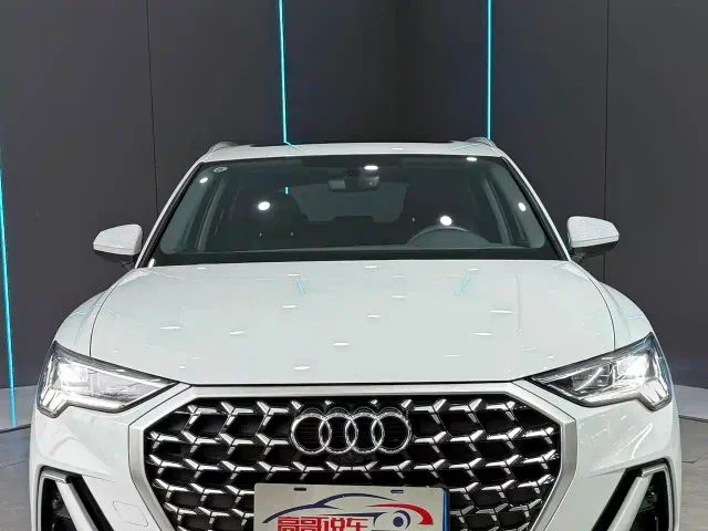 Audi Q3 — Фото автомобиля 2