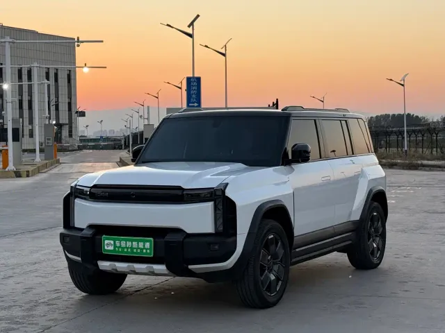 iCAR 03T — Фото автомобиля 3