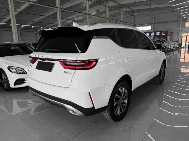 Geely Vision X6 — Фото автомобиля 4