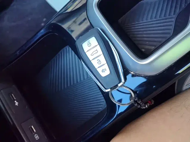 Geely Geometry E Firefly — Фото автомобиля 8