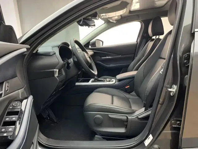 Mazda CX-30 — Фото автомобиля 11