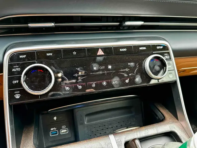 Genesis GV80 — Фото автомобиля 14