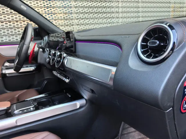 Mercedes-Benz GLB-Class — Фото автомобиля 12