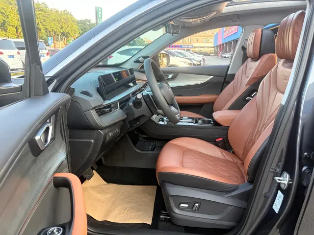 Chery Tiggo 8 PLUS — Фото автомобиля 14