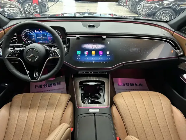 Mercedes-Benz E-Class — Фото автомобиля 15