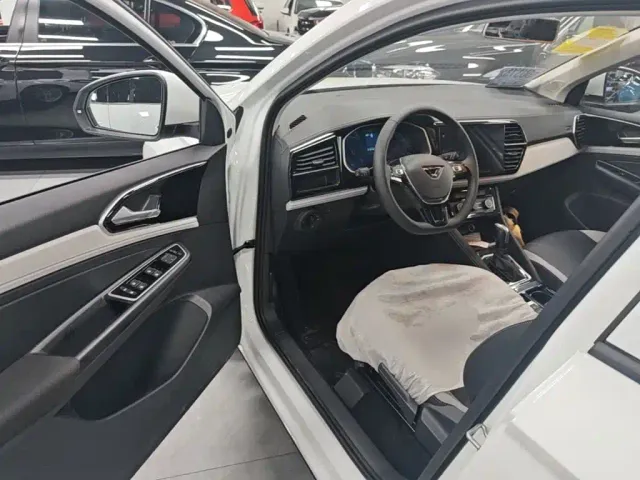 Jetta VS5 — Фото автомобиля 15