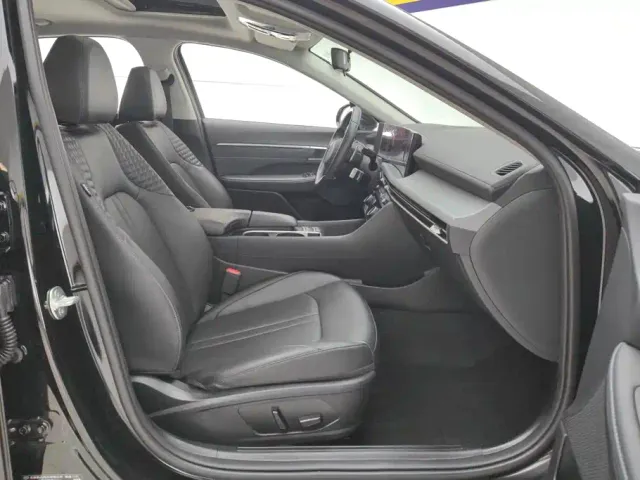 Hyundai Sonata — Фото автомобиля 8