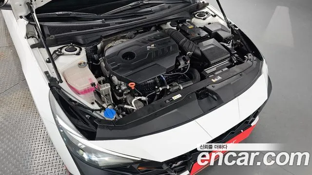 Hyundai AVANTE — Фото автомобиля 2