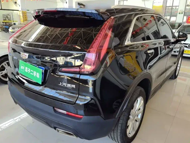 Cadillac XT4 — Фото автомобиля 6