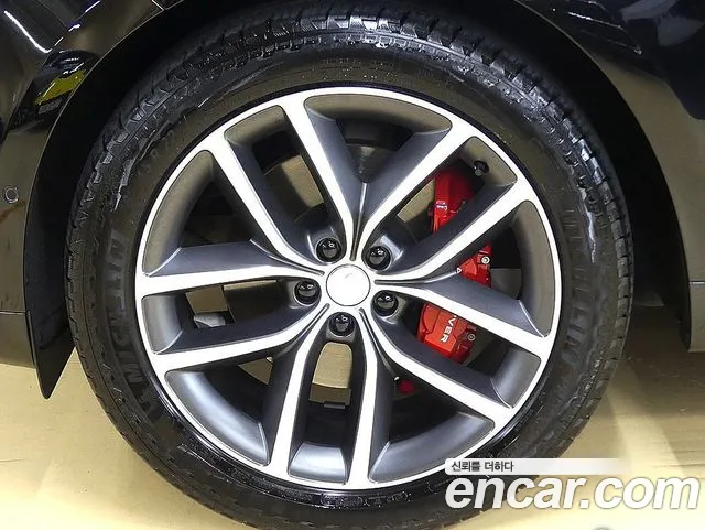 Land Rover Range Rover Sport — Фото автомобиля 3