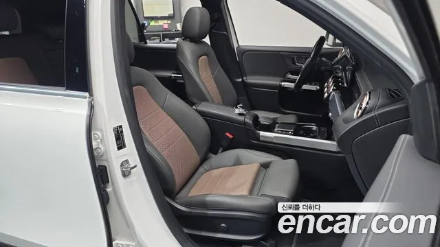 Mercedes-Benz EQB X243 — Фото автомобиля 16