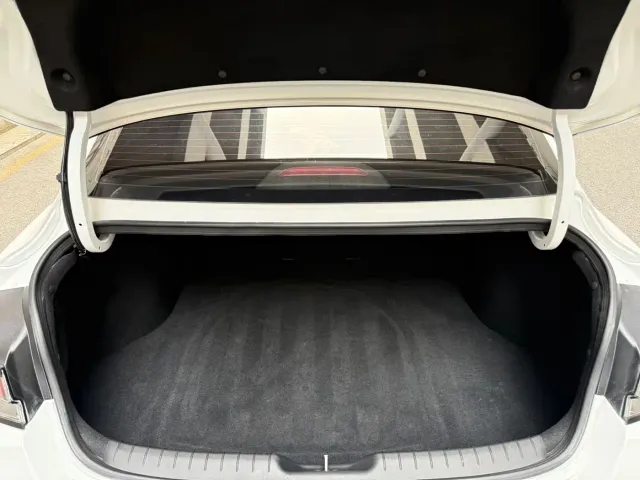Hyundai Elantra — Фото автомобиля 22