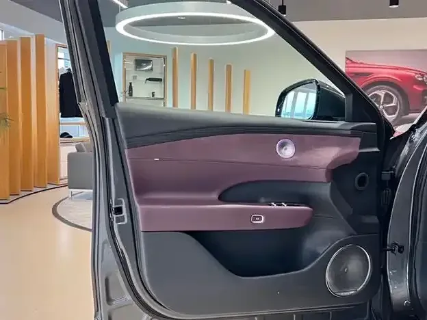 Voyah Auto VOYAH FREE 2025 FREE+ 4WD Qiankun Edition — Фото автомобиля 7