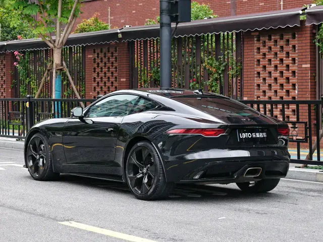 Jaguar F-Type — Фото автомобиля 4