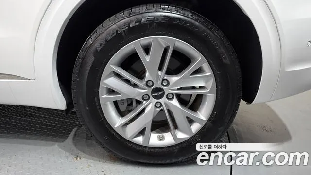 Genesis GV70 — Фото автомобиля 6