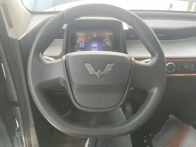 Wuling Hongguang Mini EV — Фото автомобиля 10