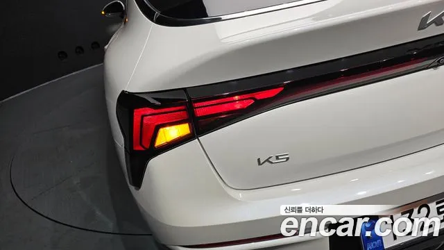 Kia K5 — Фото автомобиля 23