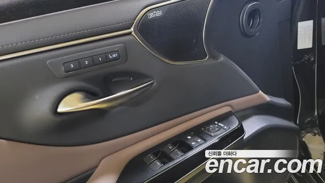 Lexus ES — Фото автомобиля 14