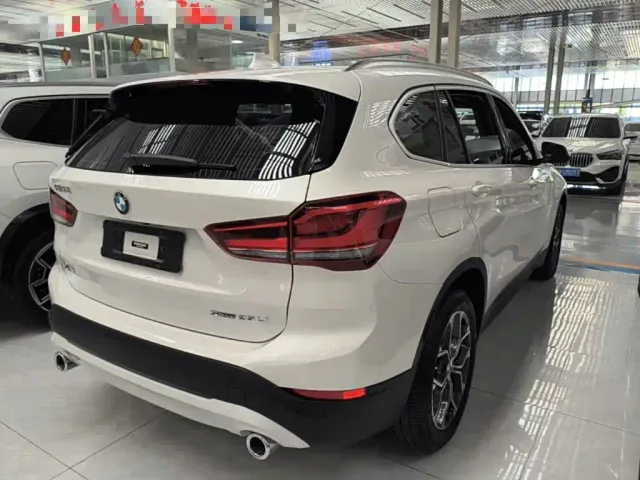 BMW X1 — Фото автомобиля 6